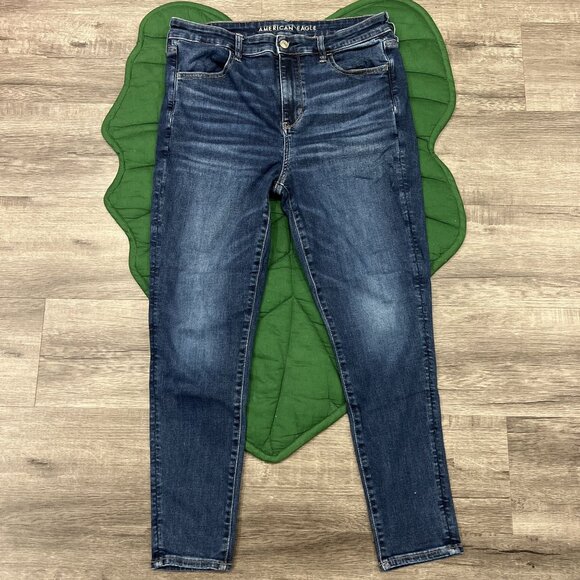 American Eagle Womens Petite 14 Short High Rise Jegging Next Level Stretch - Picture 2 of 12
